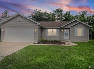 113 Clover St, Moro, IL 62067