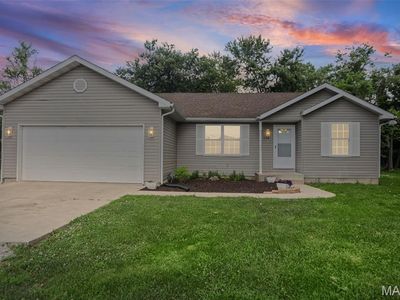 113 Clover St, Moro, IL, 62067
