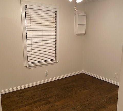 5th image of 1318 Blodgett Ave