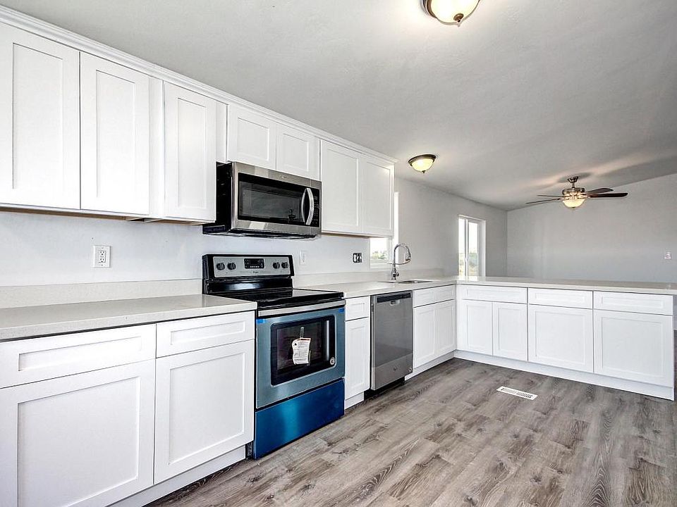 1st image of 27645 N Denver Hill Dr