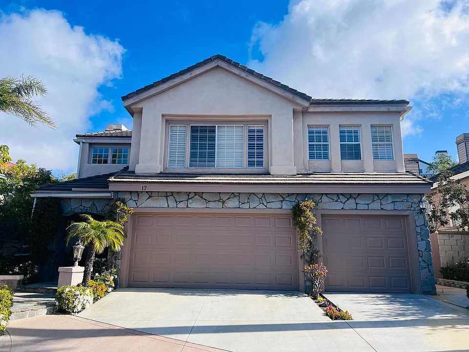 17 Halsey Ave