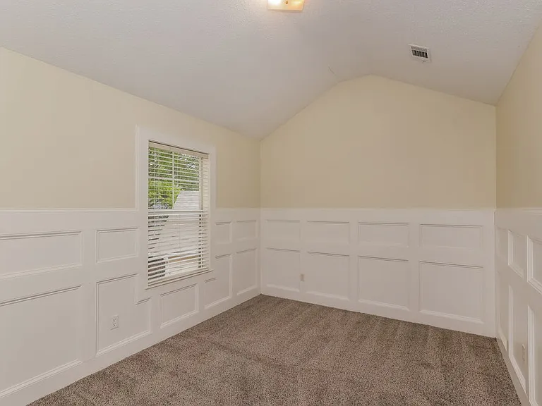 182 Seabreeze Ct — Photo 15
