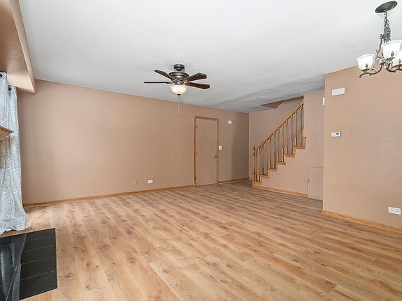 2nd image of 2656 Country Oaks Ct