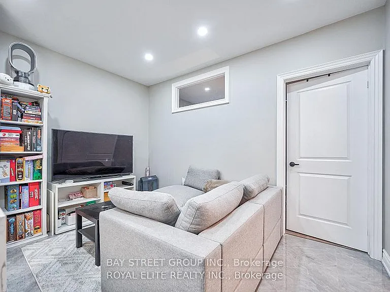 51 McGee St #3 — Photo 5