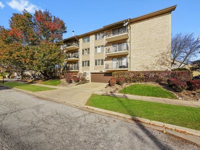 4530 W 93rd St APT 1A, Oak Lawn, IL, 60453