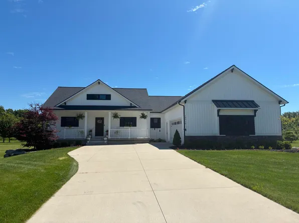 4649 Hidden Ridge Dr, Hudsonville, MI 49426