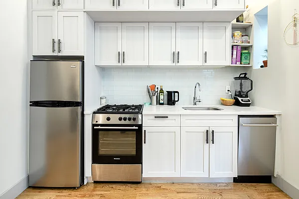 Rented by Compass | media 4