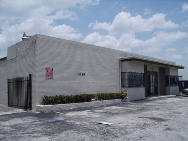 1st image of 1661 NW 119th St