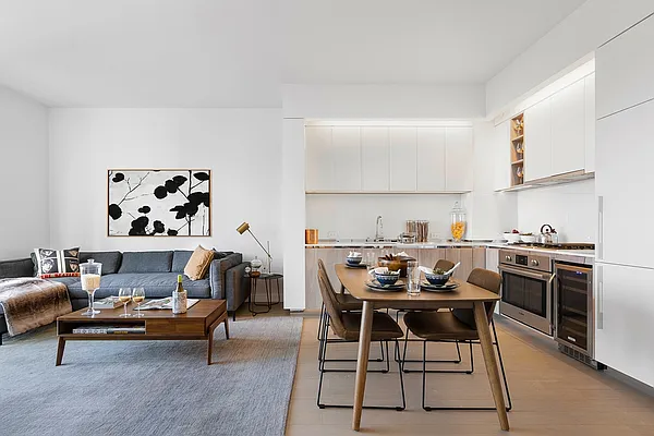 Rented by The Moinian Group | media 2