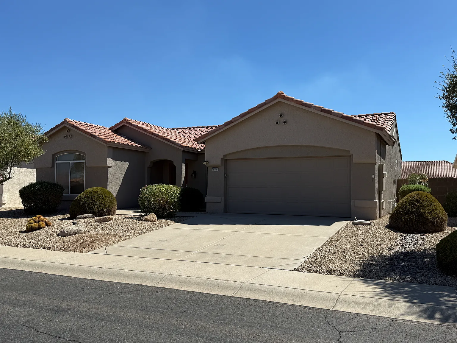 2 bed, 1366 sqft, $1,975 — Photo 3