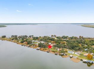 7124 Treasure Island Rd, Leesburg, FL 34788