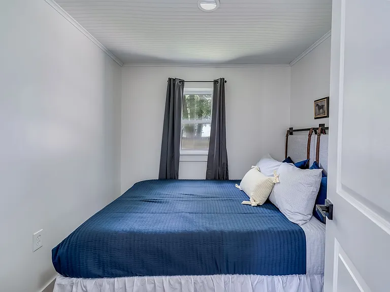105 Brown Shores Rd — Photo 17