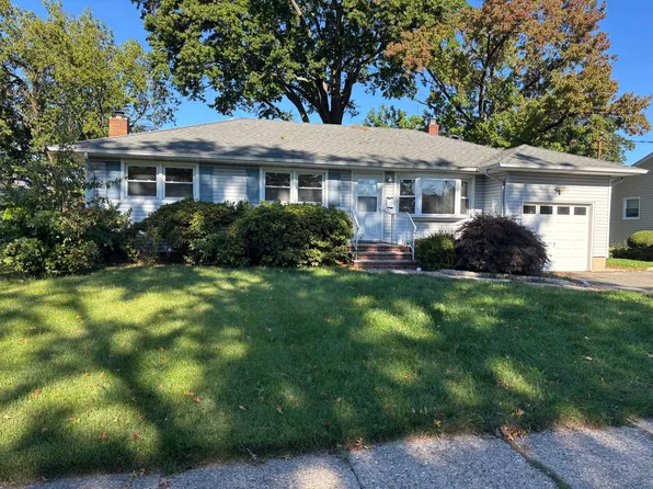 2360 Colonial Dr, Clark, NJ 07066