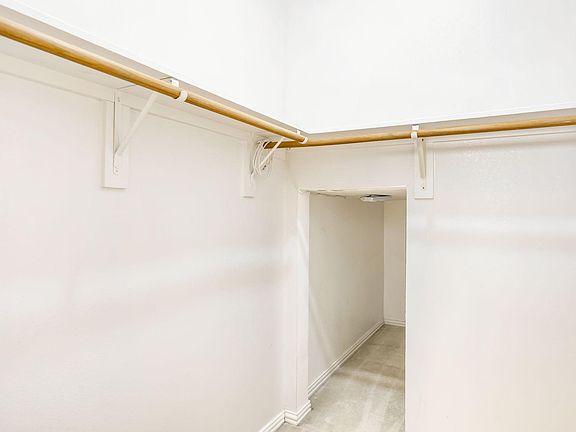 5th image of 2904 Eagles Nest Dr