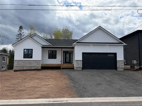 69 Rachel St, Moncton, NB E1G 6H9