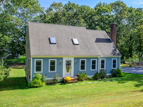 47 Blackthorn Path, Forestdale, MA 02644