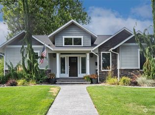 119 E St SW, Ephrata, WA 98823