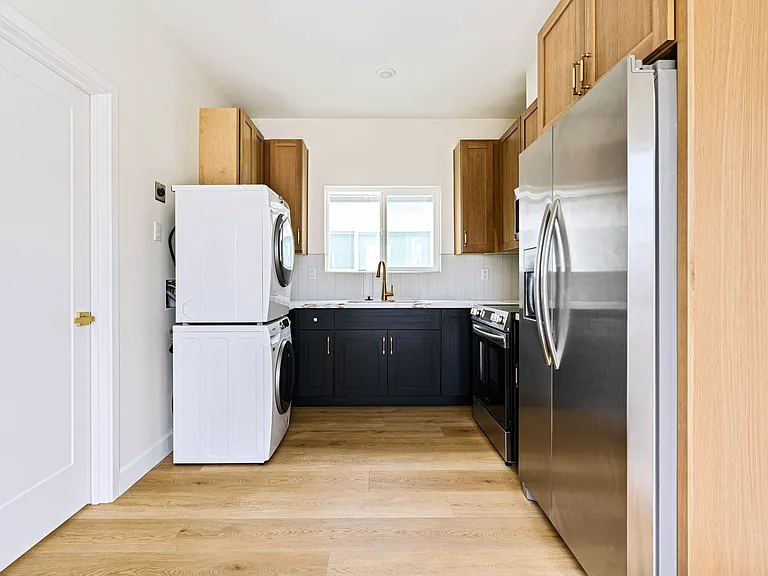 1953 Emerald St #1 — Photo 7