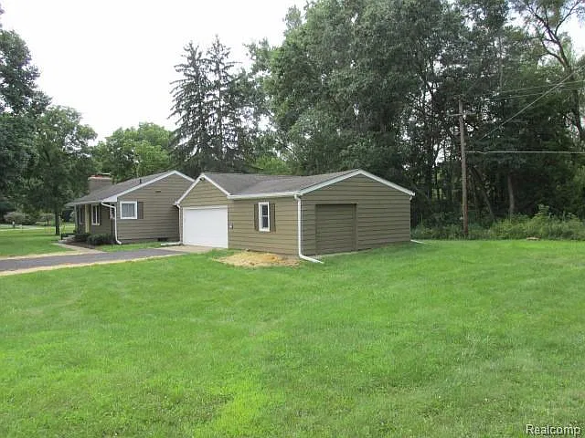 2 bed, 1.0 bath, 1161 sqft, $2,300 — Photo 4