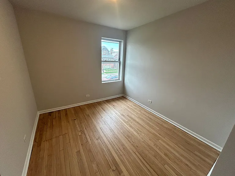 2123 South 51st Court — Photo 4