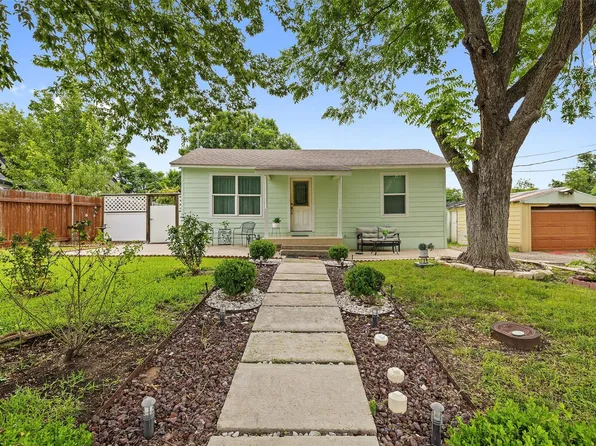 718 Kimbro St, Taylor, TX 76574