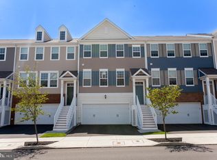 1814 Pinnacle Dr, Warrington, PA 18976