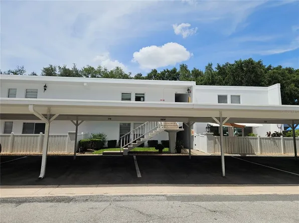 1655 S Highland Ave APT B215, Clearwater, FL 33756