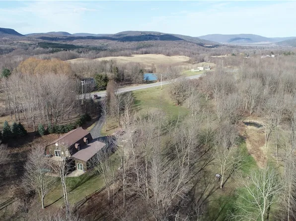 8877 State Route 21, Naples, NY 14512