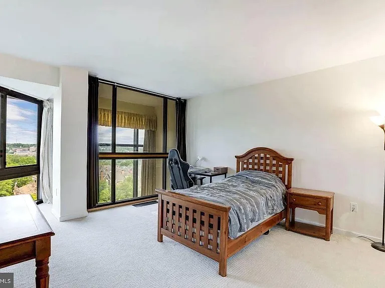 1530 Key Blvd #906 — Photo 16