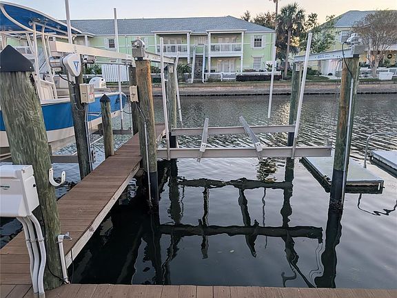 4th image of 4957 COBIA DRIVE SE