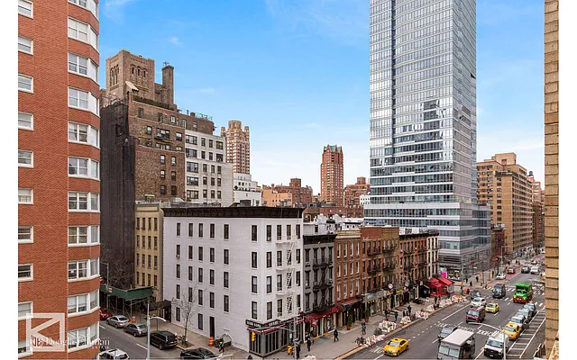 Sold by Douglas Elliman | media 20