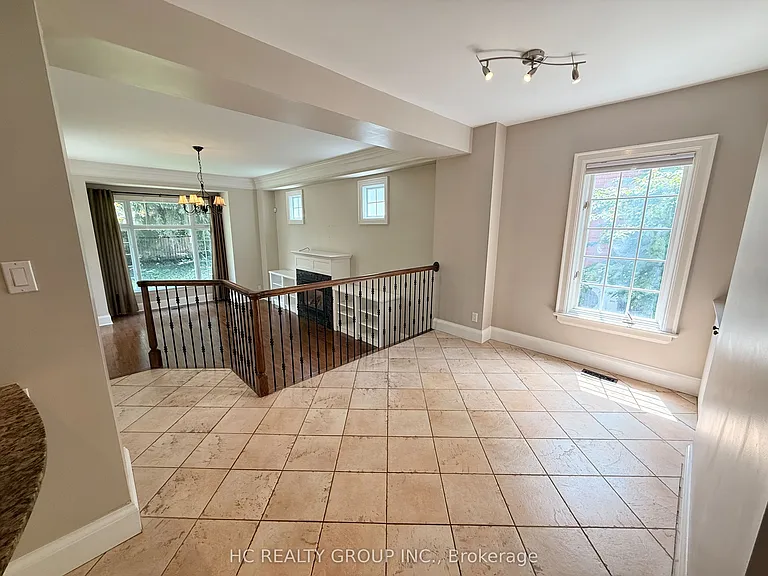 398 Maple Ave — Photo 6