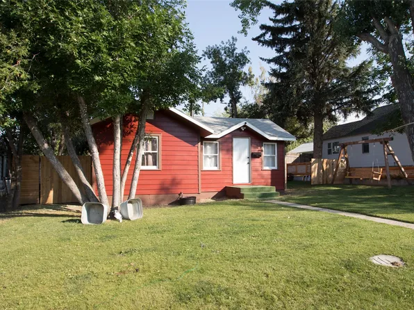 29 8th Ave SE, Cut Bank, MT 59427