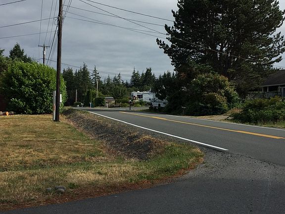 4th image of 1518 S East Camano Dr