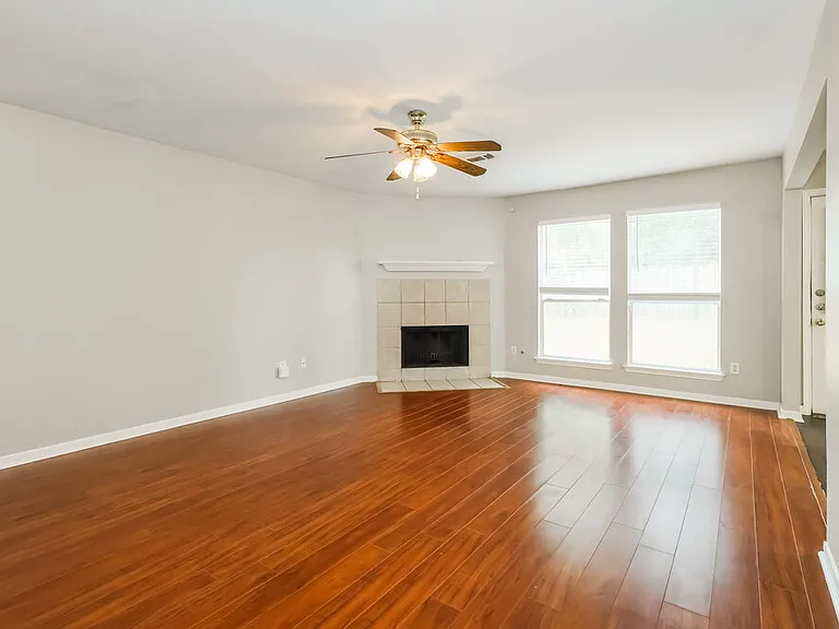 8002 Scarlet Tanager Dr — Photo 6