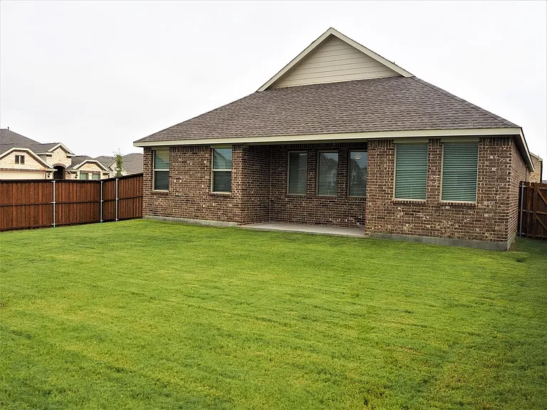 1800 Lakegrove Rd — Photo 28