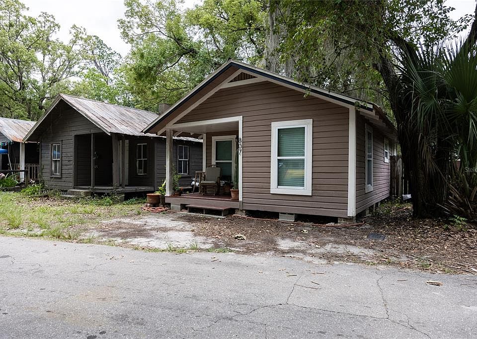 1st image of 807 SE 6th Ave
