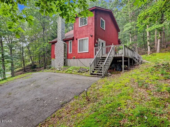 214 Manchester Dr, Bushkill, PA 18324
