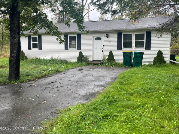 1154 Chickadee Dr, Pocono Summit, PA 18346