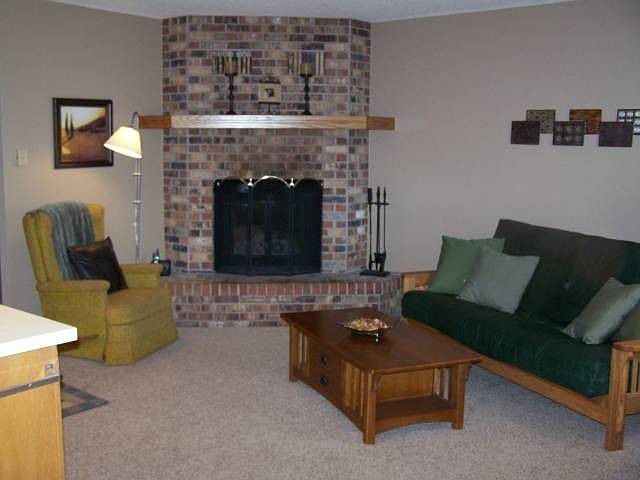 2nd image of 2675 Springside Ct APT 3B