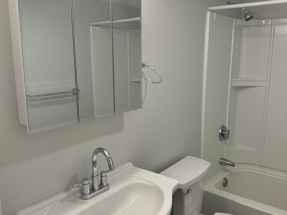 5th image of 24 Varney St #2A