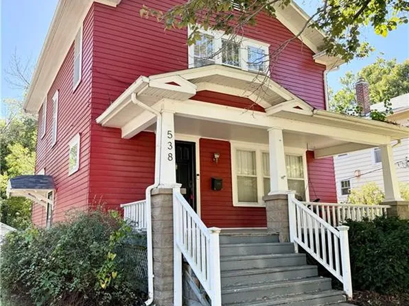 538 W 2nd St, Maryville, MO 64468