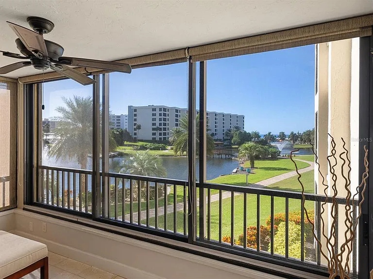 5760 Midnight Pass Rd #208D — Photo 20