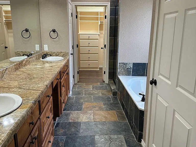 4413 Hearst Ct — Photo 16