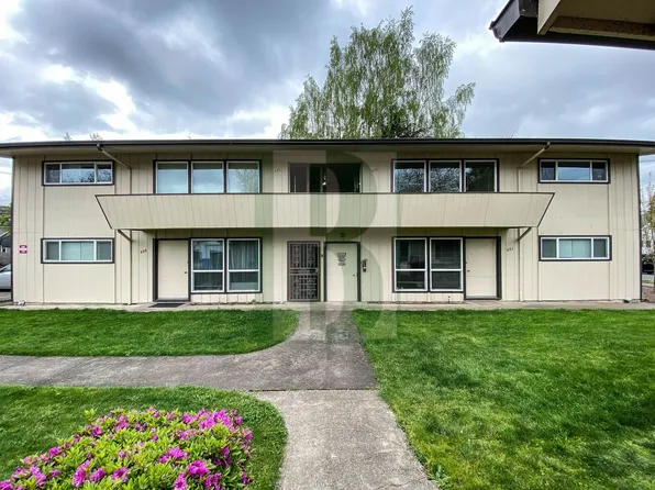 18th Street #15037, 482-494 18th St NE #484, Salem, OR 97301