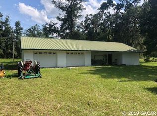 6520 SE 50th St, Trenton, FL 32693