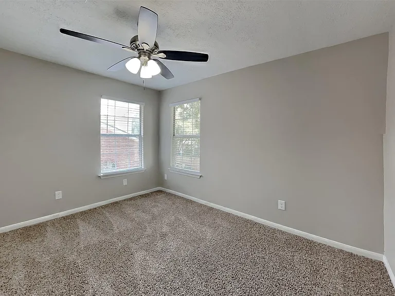 1211 Atlanta Dr — Photo 23