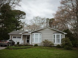 47 Rogers Ave, Westhampton, NY 11978
