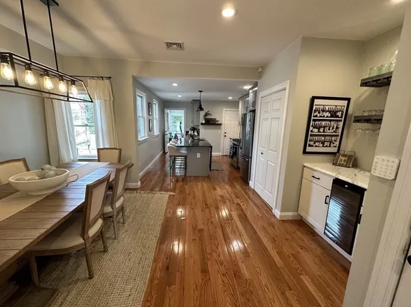 64 L St, South Boston, MA 02127