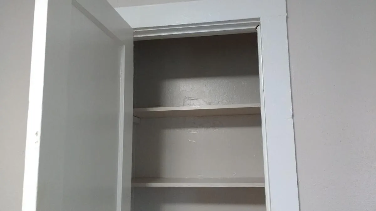 2 bed, 760 sqft, $950 — Photo 3